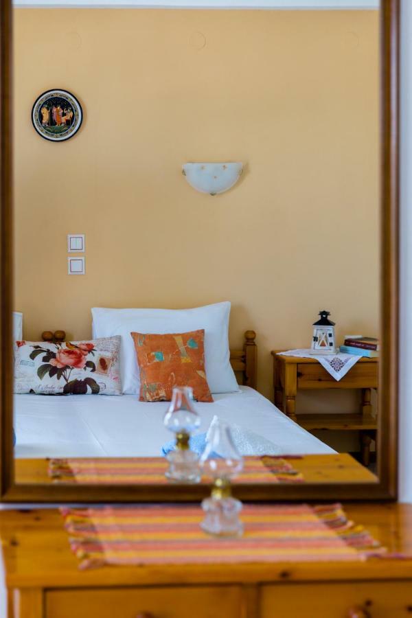 Antonios Apartments Stegna Архангелос Екстериор снимка